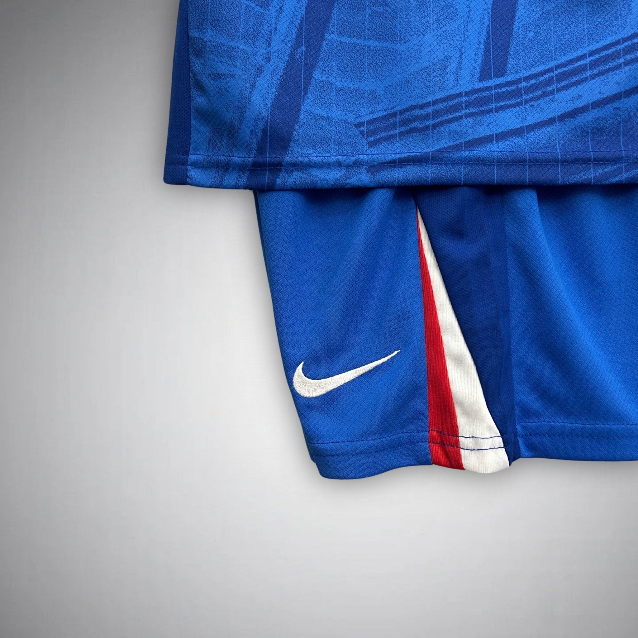 25/26 Chelsea Home Kids Size Kit - Premium Quality Kits at Football Monarch