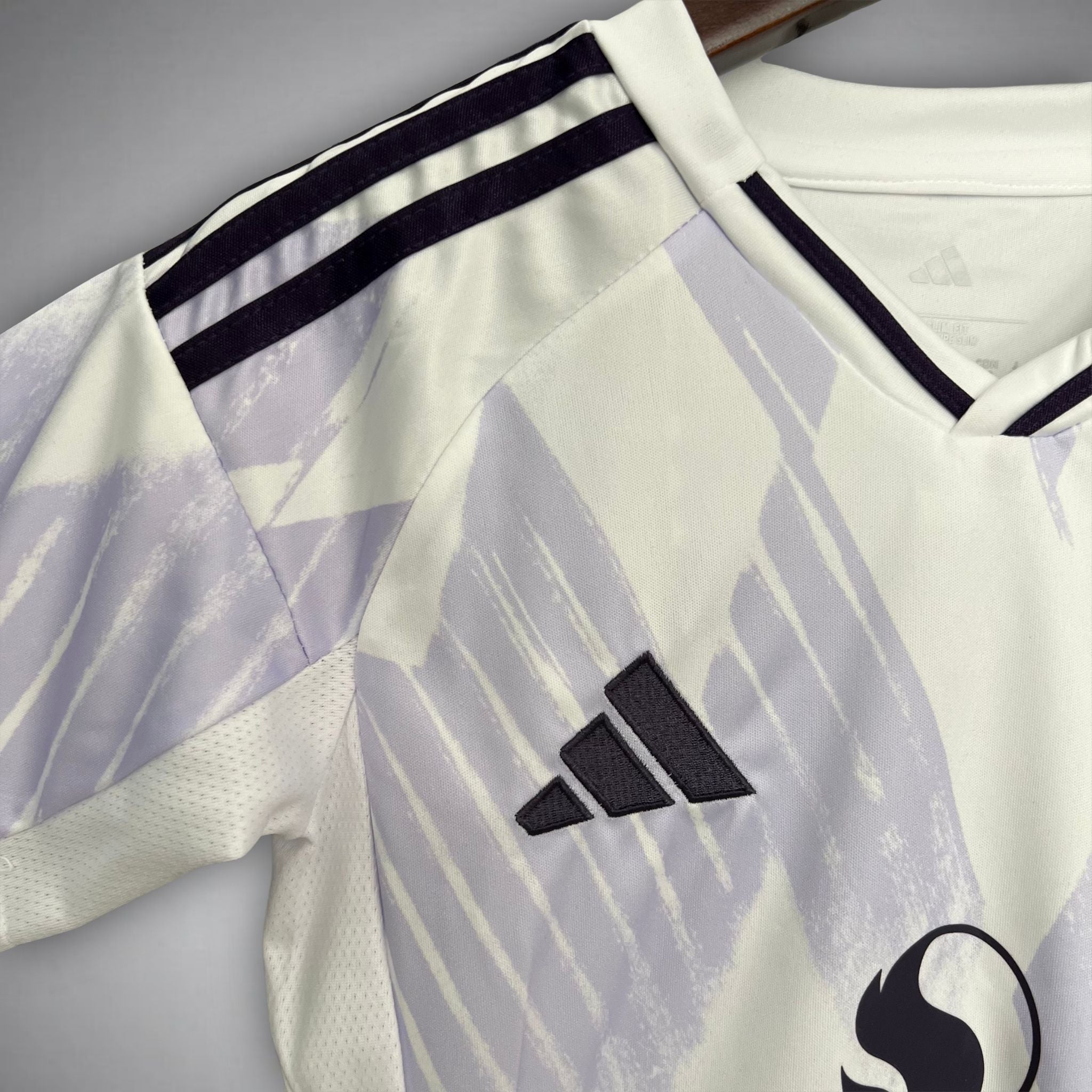 25/26 Manchester United Away Kids Size Kit - Premium Quality Kits at Football Monarch