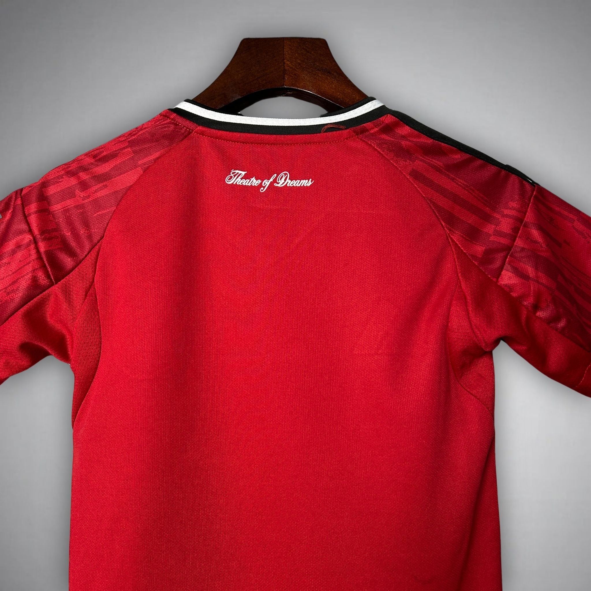 25/26 Manchester United Home Kids Size Kit - Premium Quality Kits at Football Monarch