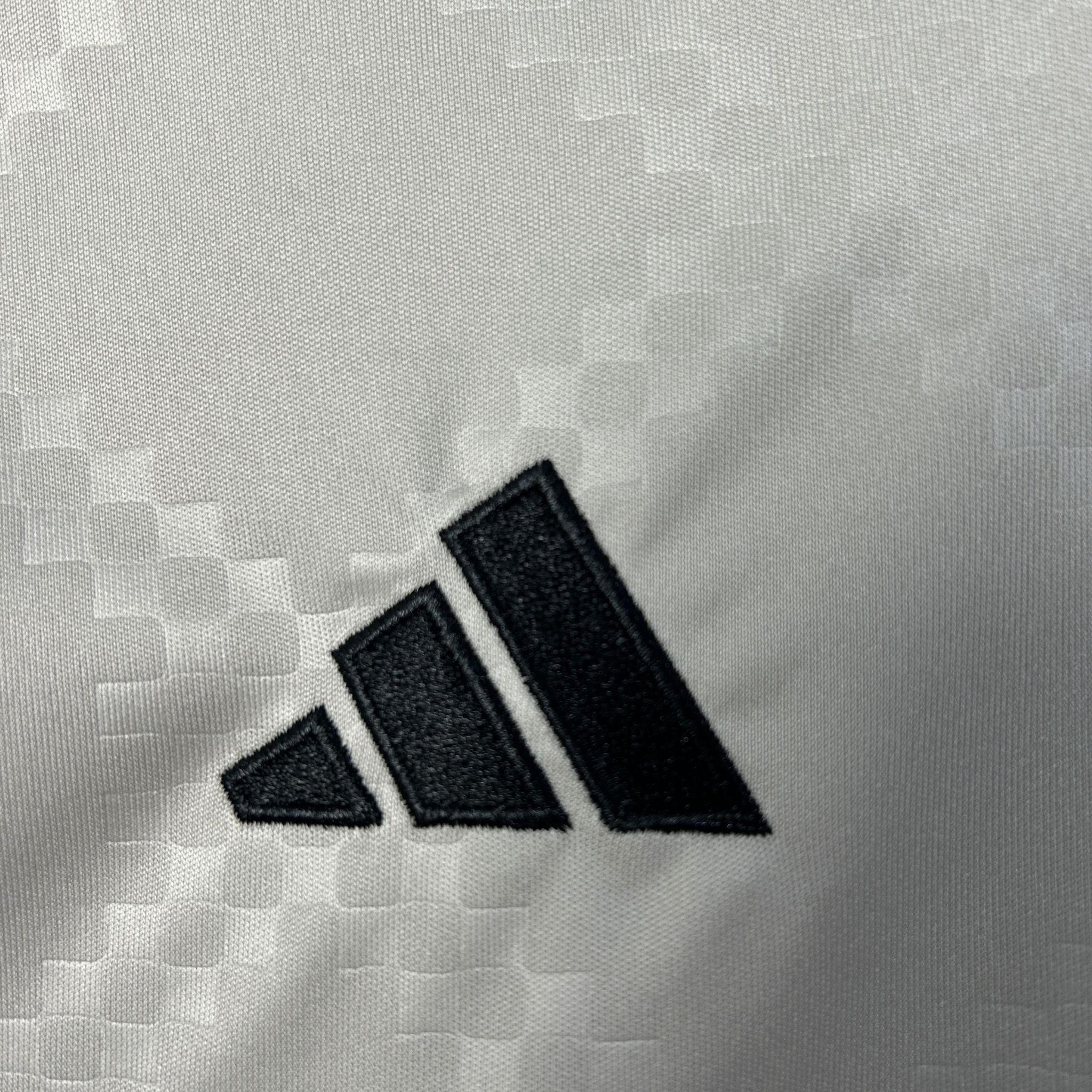 25/26 SL Benfica Away Kids Size Kit - Premium Quality Kits at Football Monarch